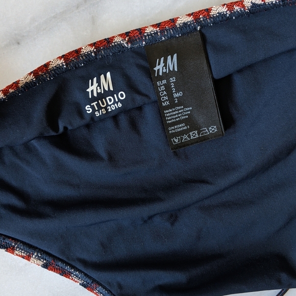 H&M Halter swim top - Picture 4 of 4